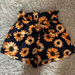Blue paper bag shorts with sunflowers